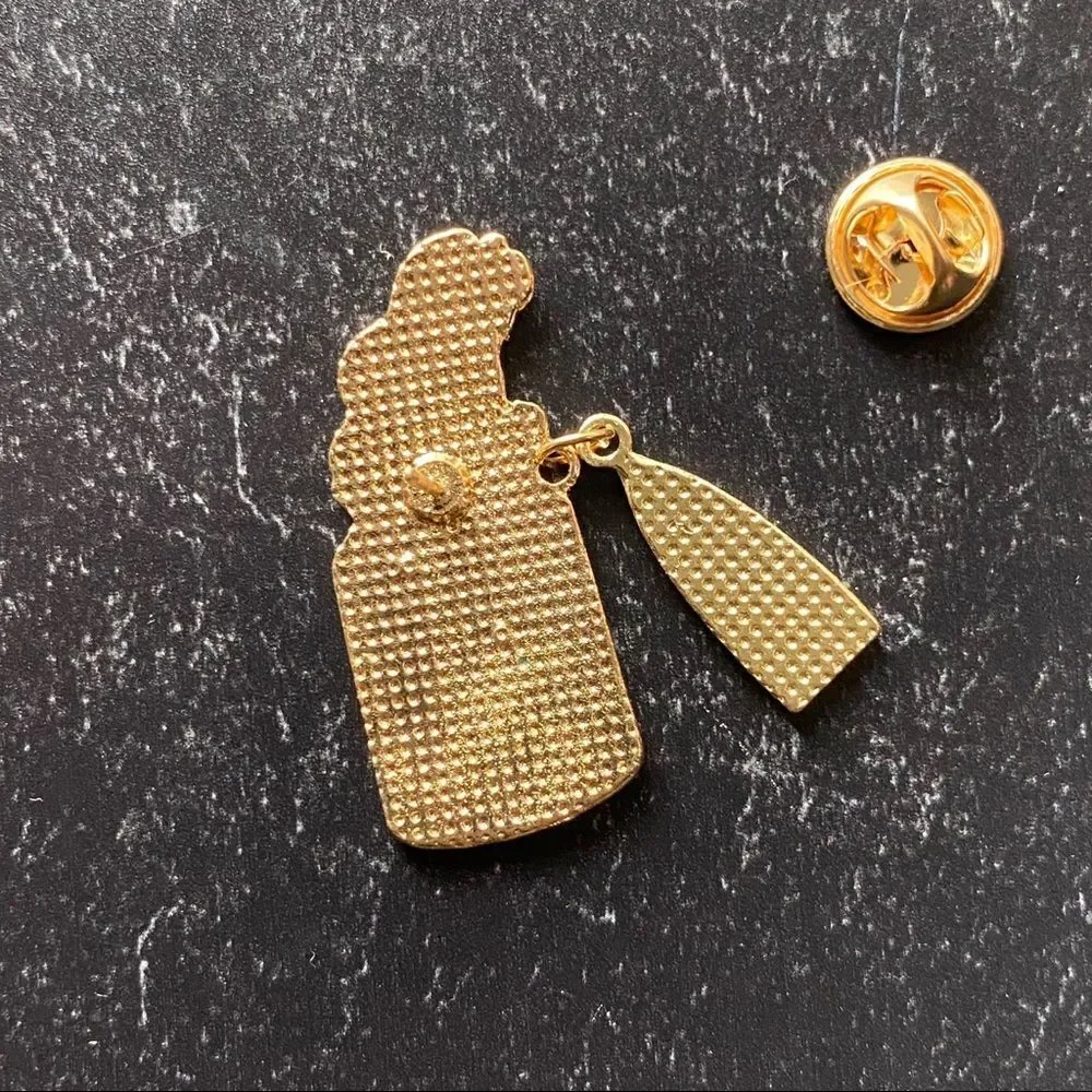 Alice in Wonderland Drink Me Enamel Pin/ Brooch